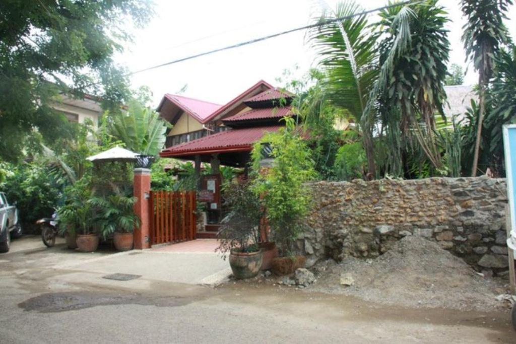 De Loro Inn And Restaurant Puerto Princesa Εξωτερικό φωτογραφία