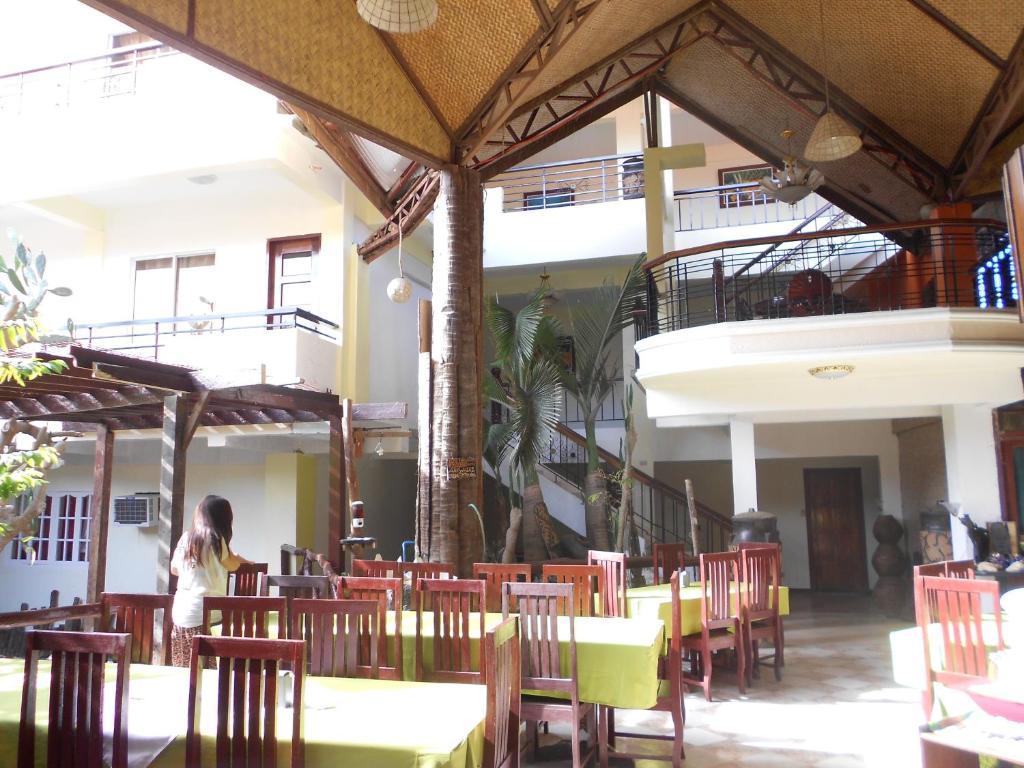 De Loro Inn And Restaurant Puerto Princesa Εξωτερικό φωτογραφία